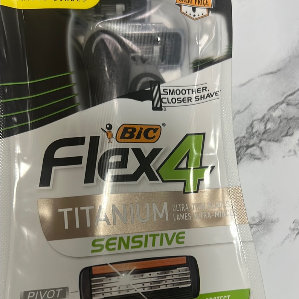 BIC Flex4 Titanium Sensitive Razors - Picture 2 of 7